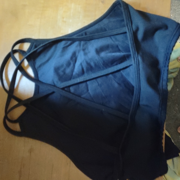 Body fit active wear nwot halter sportsbra - Picture 5 of 8